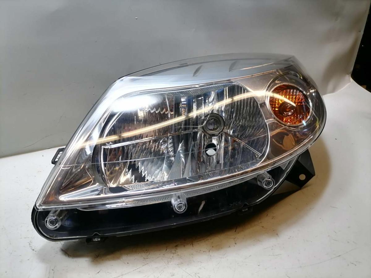 Dacia Sandero 1 original Scheinwerfer vorn links Halogen Bj.2012 Dacia Sandero 1 original Scheinwerfer vorn links Halogen Bj.2012